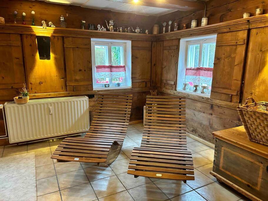 Maisonette-Fewo Fritz Mit Infrarotsauna โกรสเชอเนา ภายนอก รูปภาพ