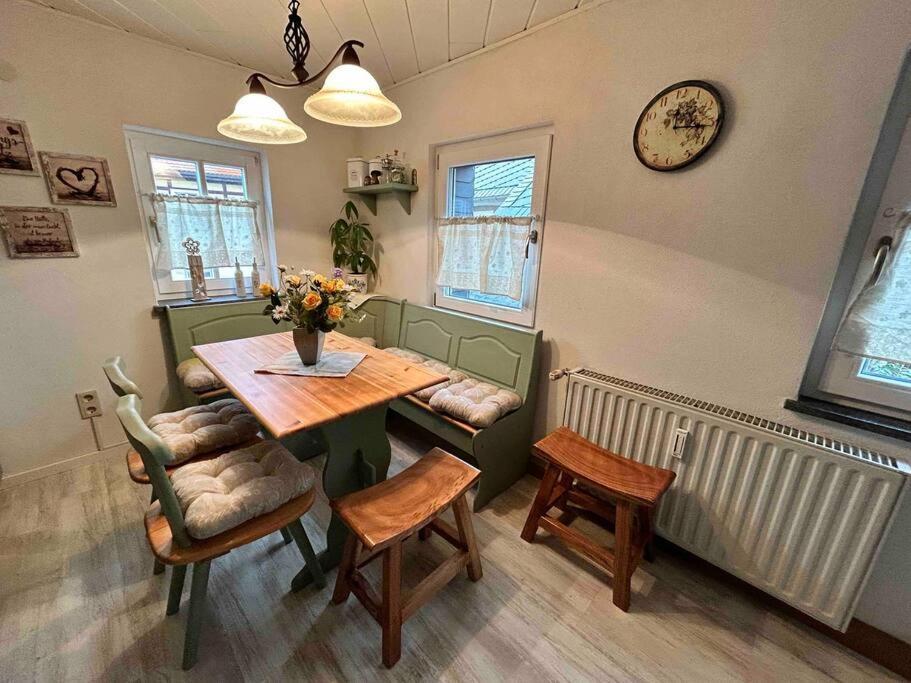 Maisonette-Fewo Fritz Mit Infrarotsauna โกรสเชอเนา ภายนอก รูปภาพ