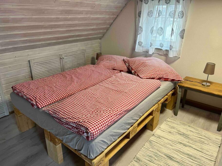 Maisonette-Fewo Fritz Mit Infrarotsauna โกรสเชอเนา ภายนอก รูปภาพ