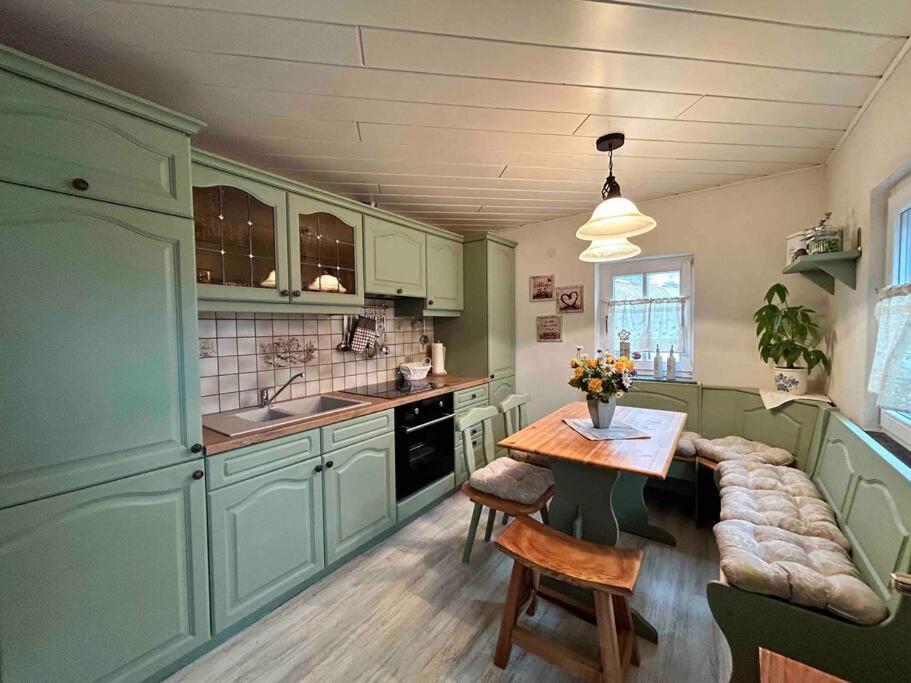 Maisonette-Fewo Fritz Mit Infrarotsauna โกรสเชอเนา ภายนอก รูปภาพ